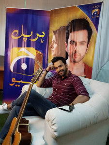 Junaid Khan Live Chat